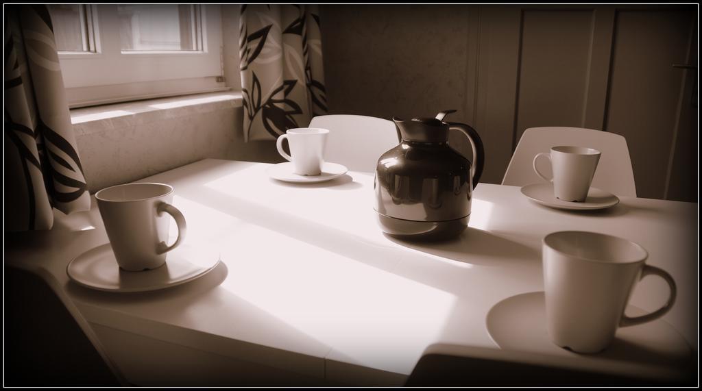 Das Kleine Glueck Bullange Room photo
